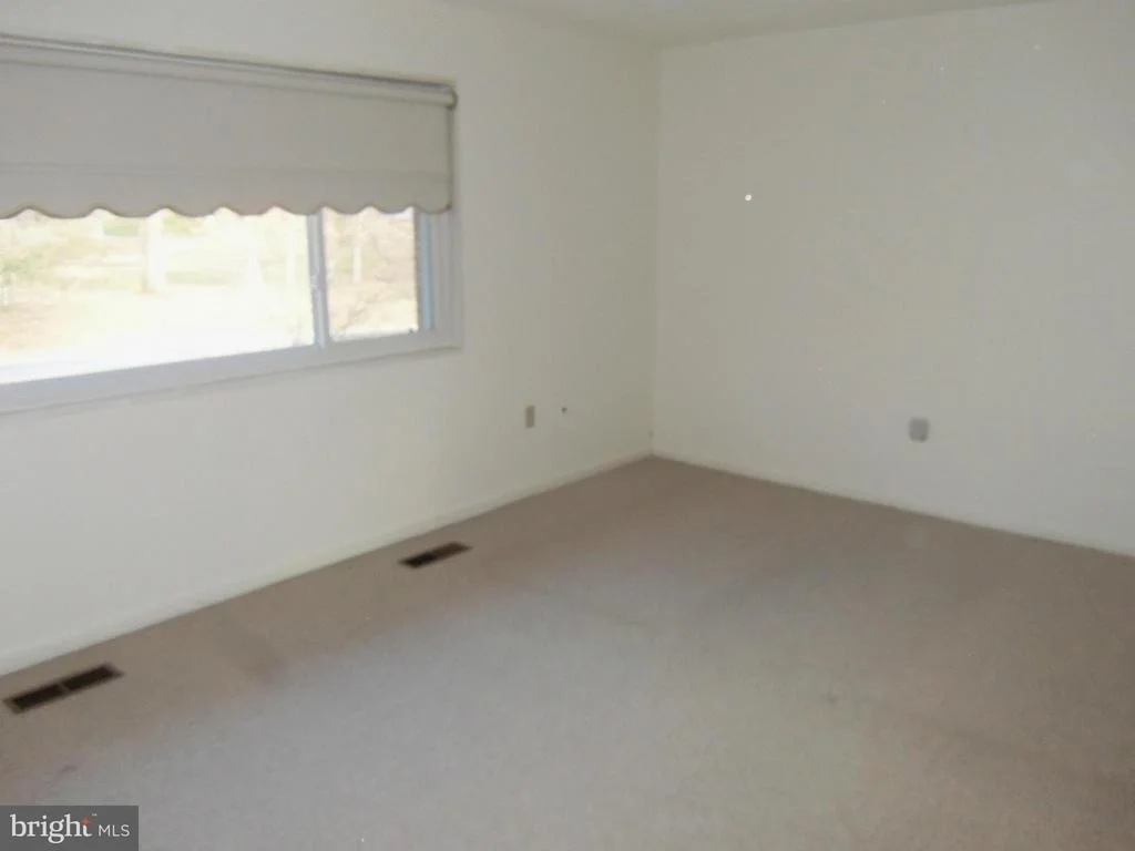 Photo of Unit 109F at 3210 GLEN EAGLES DRIVE