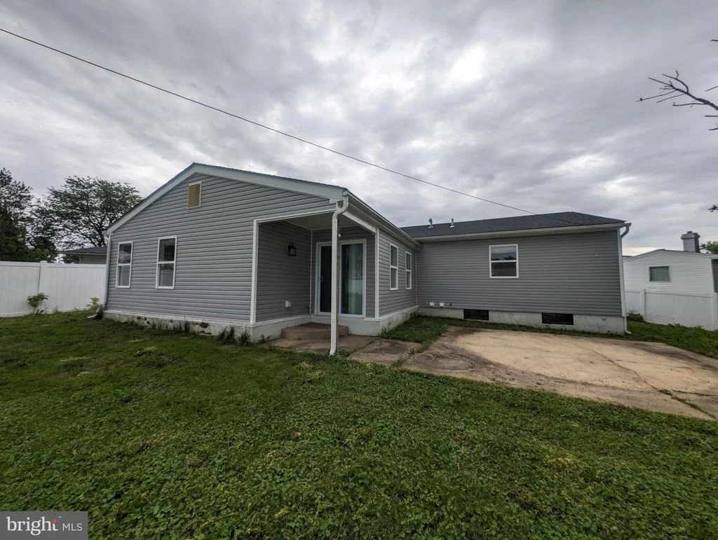 Photo of 503 CATALPA LANE