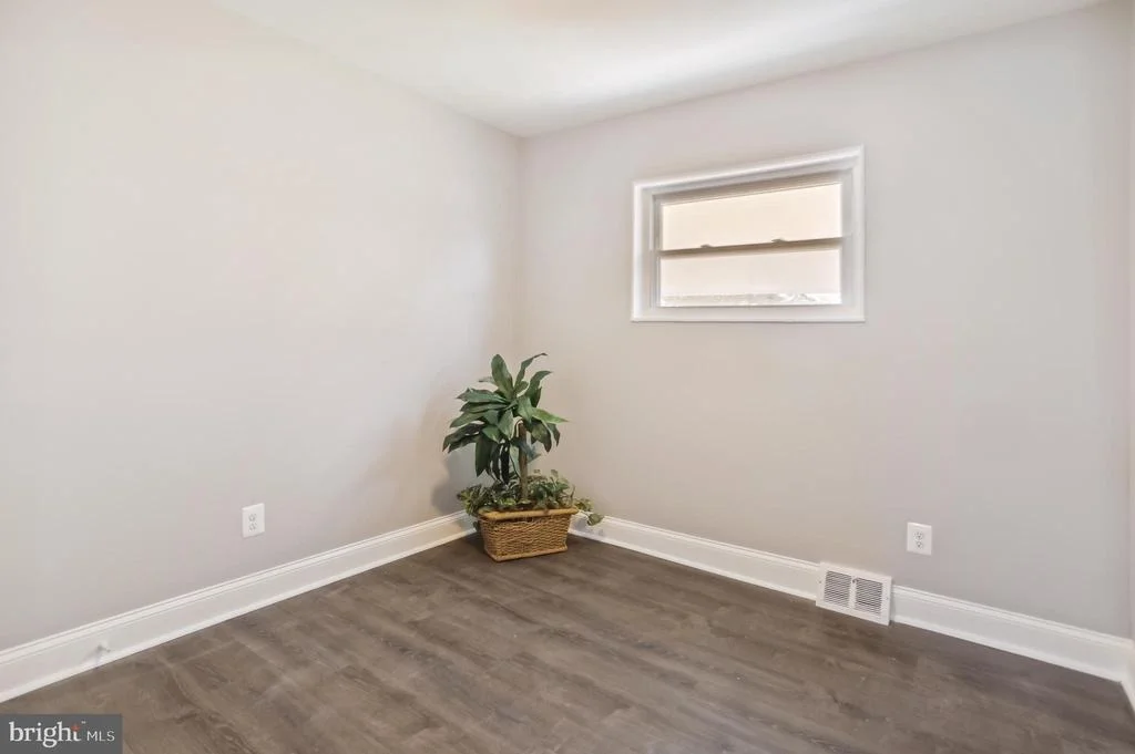 Photo of 7841 SHELLYE ROAD