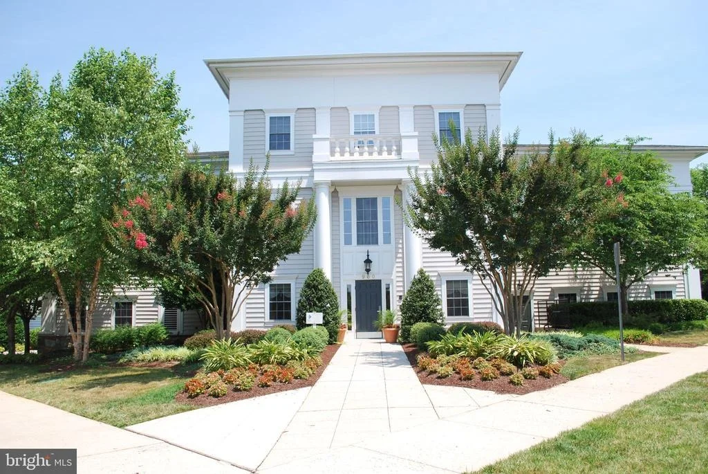 Photo of 1339 MAIN STREET