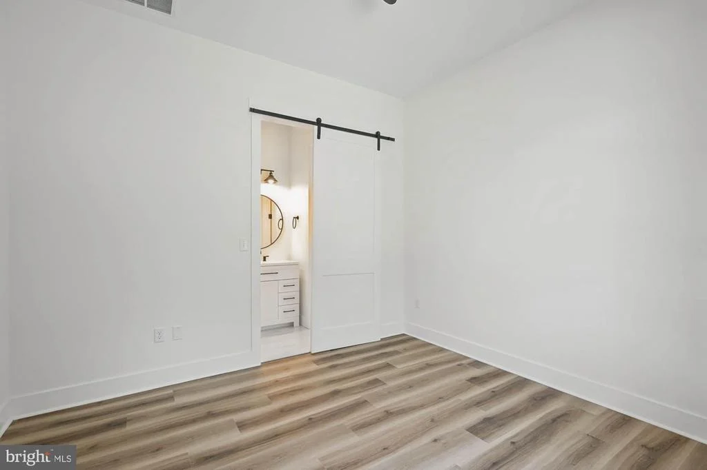 Photo of 14133 PEPPERBOX ROAD