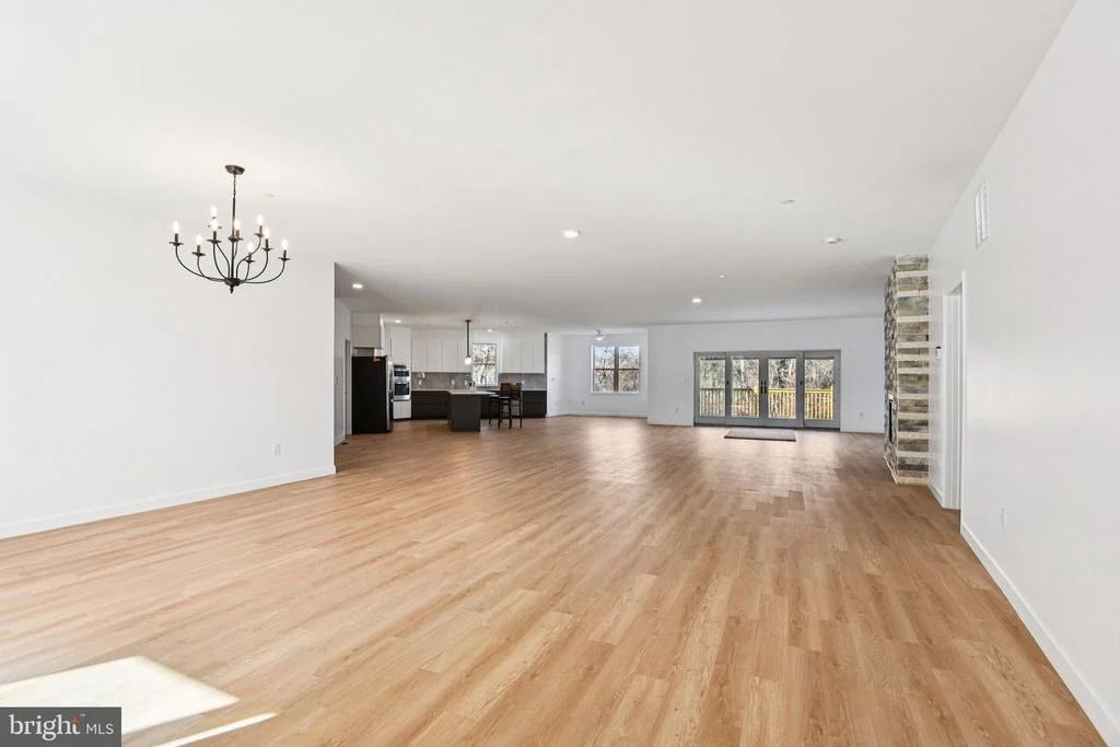 Photo of 8325 GROVE ANGLE ROAD