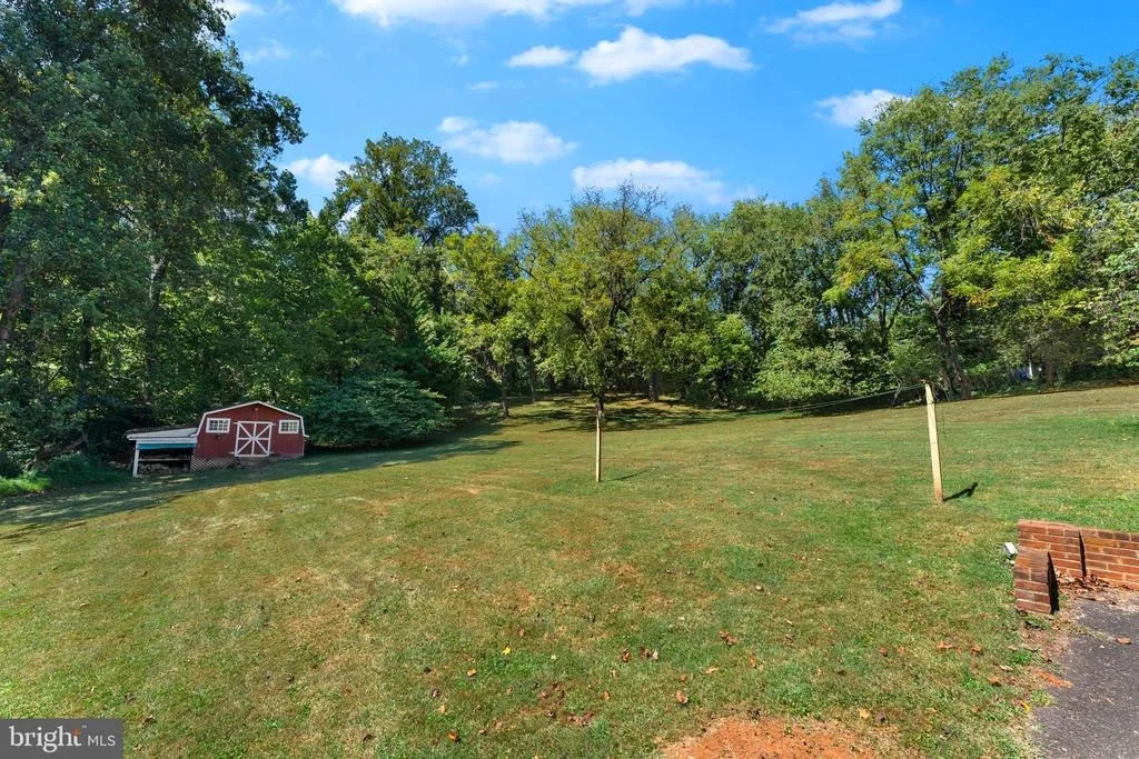 Photo of 194 RED HILL ROAD