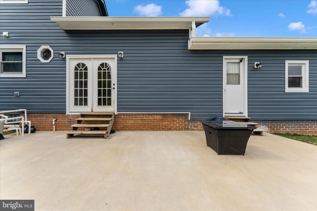 Photo of 301 LANAFIELD DRIVE