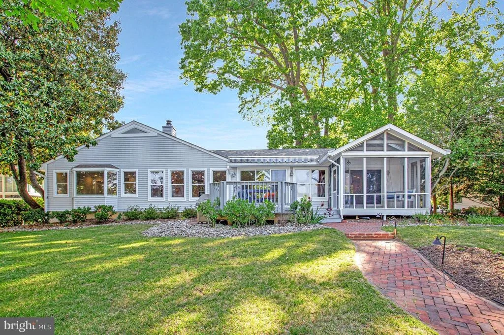 Photo of 528 GRAYS CREEK ROAD