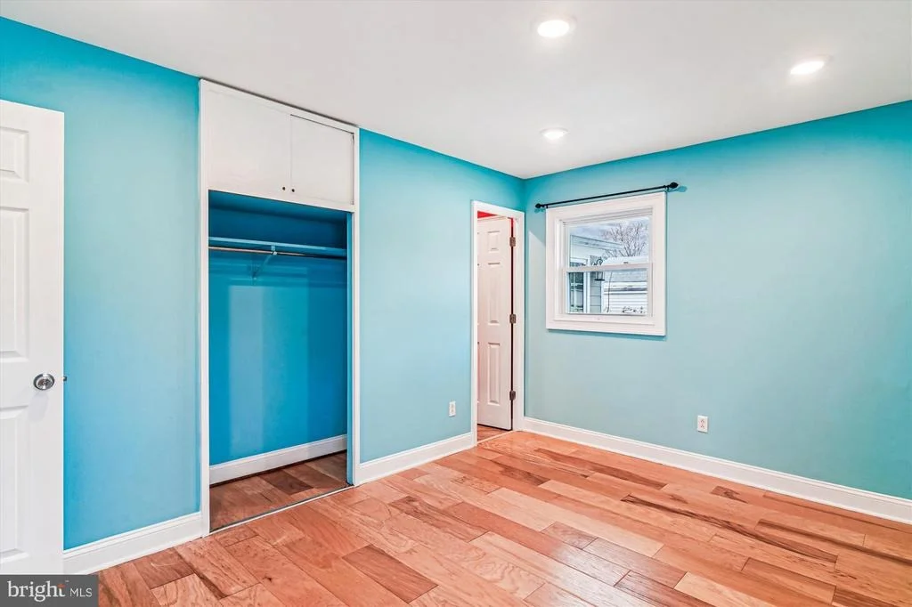 Photo of 417 WHITE OAK PLACE