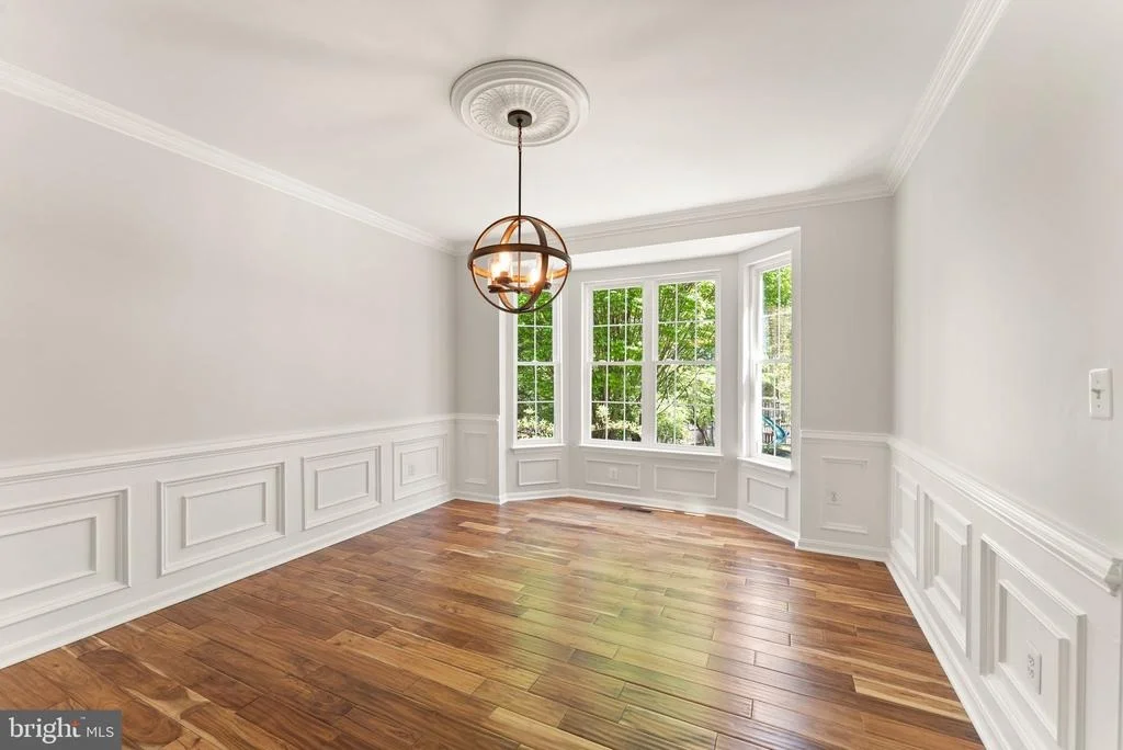 Photo of 817 KENNETH PLACE SE