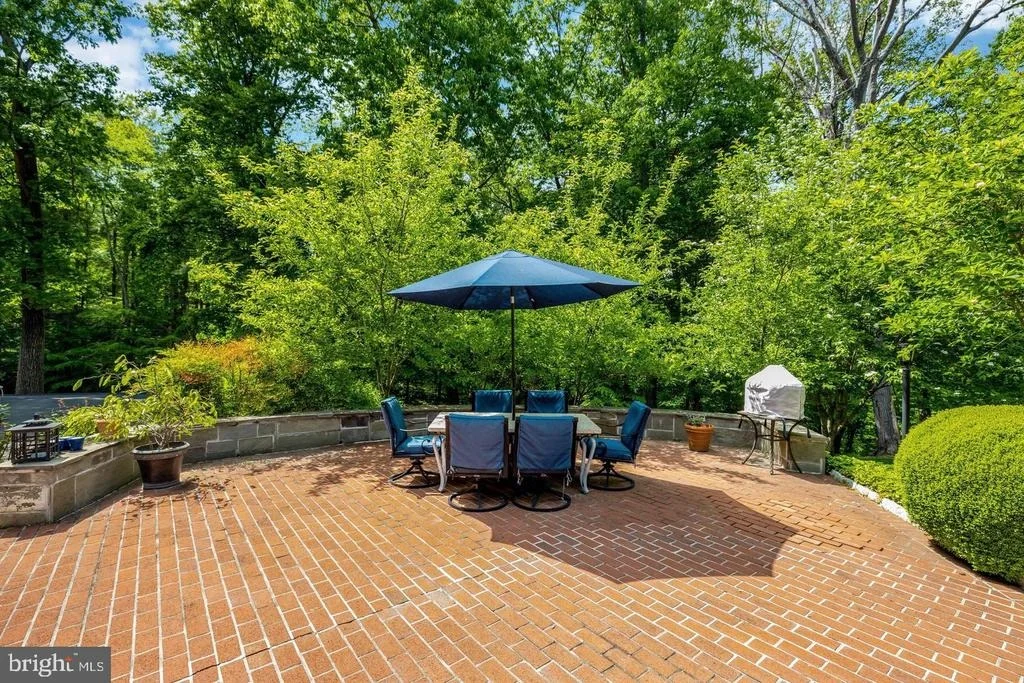 Photo of 105 INTERPROMONTORY ROAD
