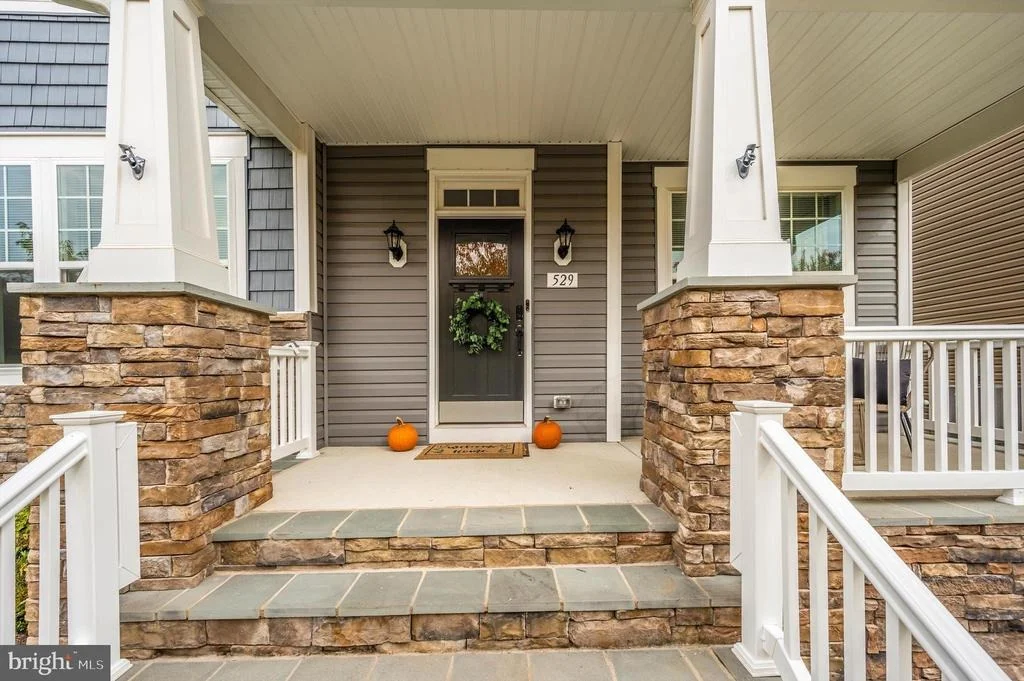 Photo of 529 POTOMAC VIEW PARKWAY