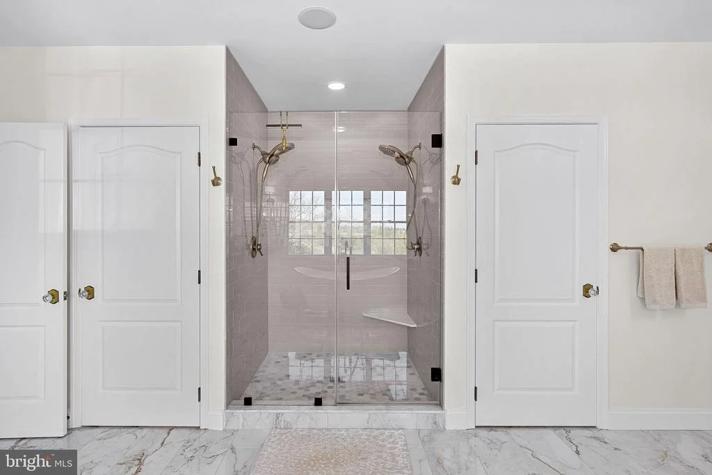 Photo of 15064 BARLOW DRIVE