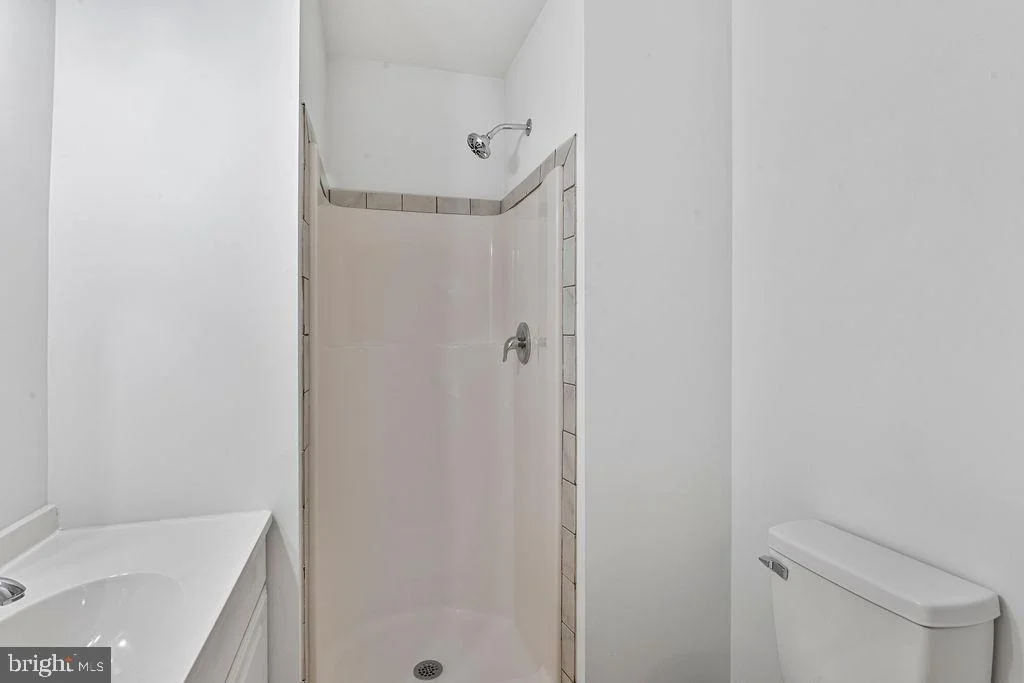 Photo of 905 HANOVER STREET
