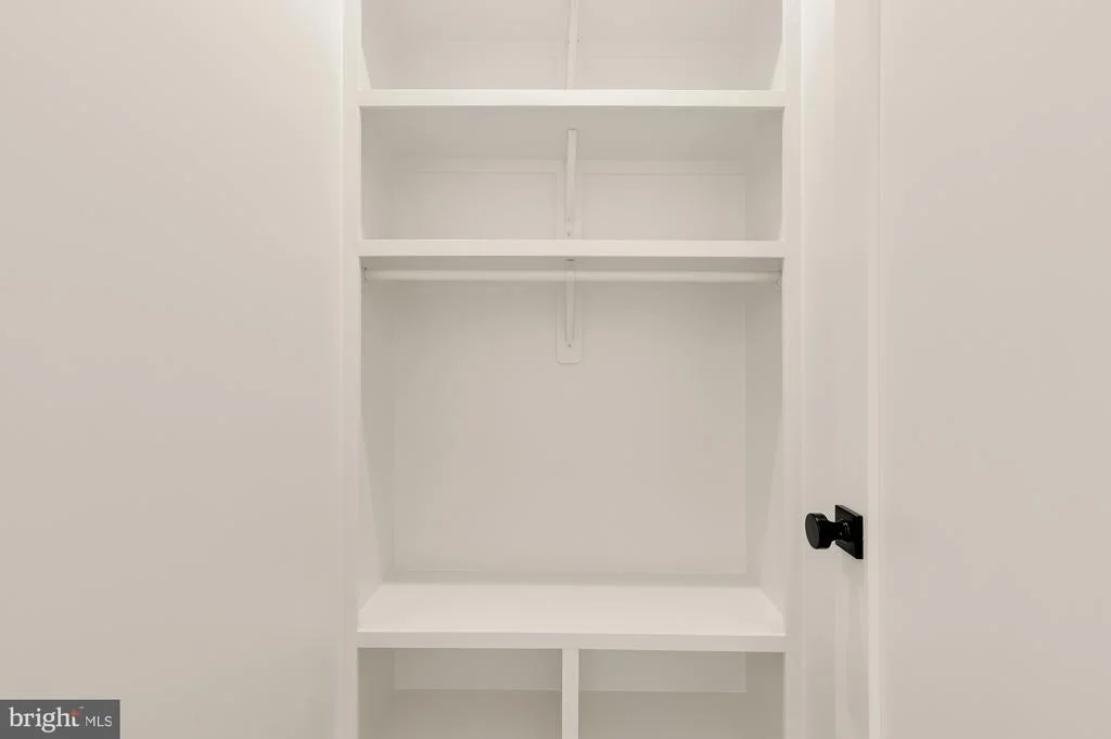 Photo of 9508 FOREST ROAD