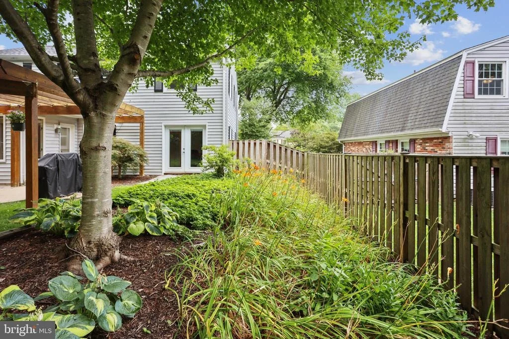 Photo of 14020 RIPPLING BROOK DRIVE