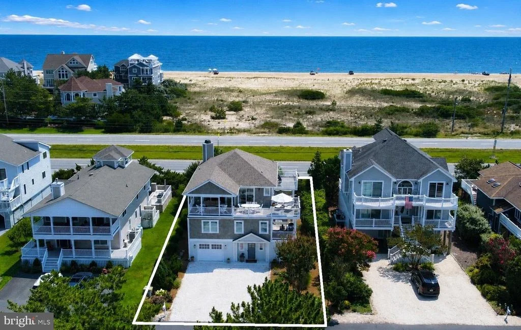 Photo of 36793 BAYSIDE DRIVE