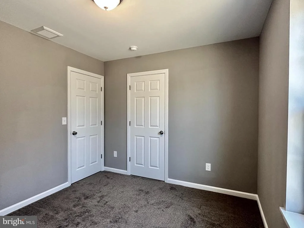 Photo of 1062 HICKORY DRIVE