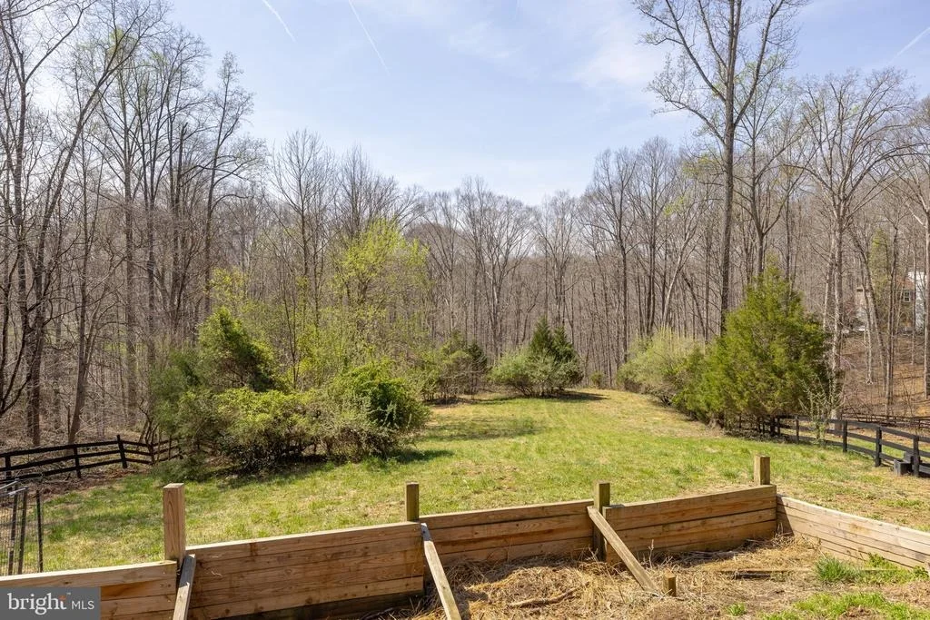 Photo of 8701 SINCLAIR MILL ROAD