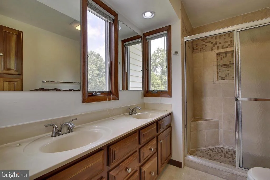 Photo of 8235 GLENDALE DRIVE