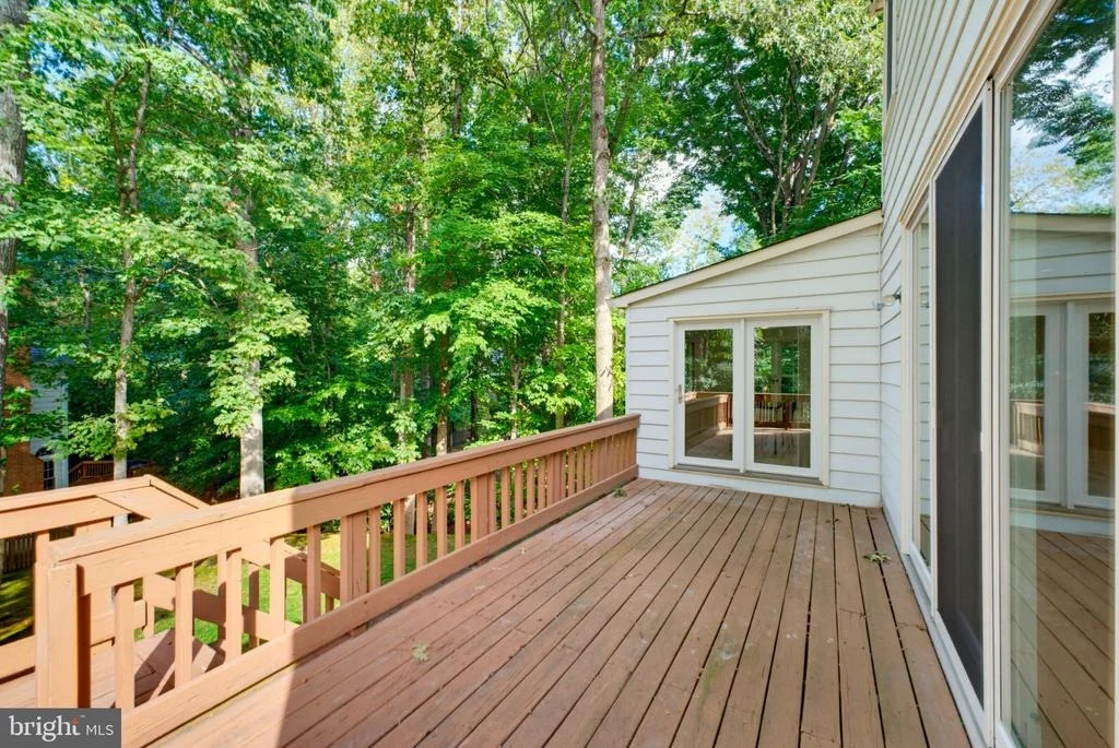 Photo of 7827 BELLEFLOWER DRIVE