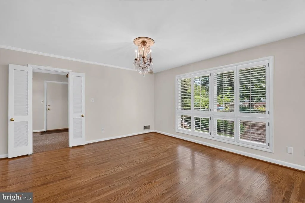 Photo of 6841 STRATA STREET