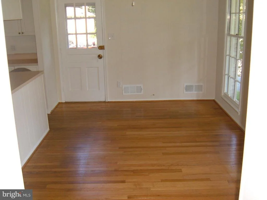 Photo of 1614 PEACOCK LANE