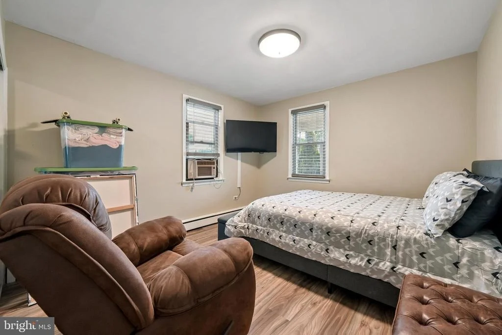 Photo of 211 BARLOW AVENUE