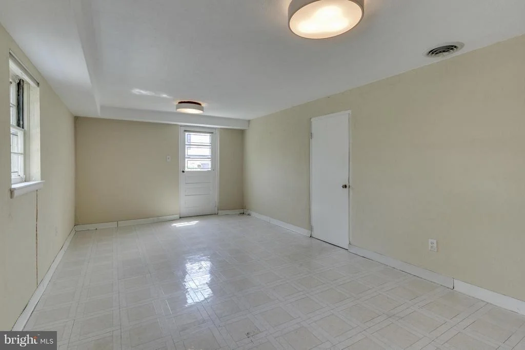 Photo of 6605 DEANCROFT ROAD