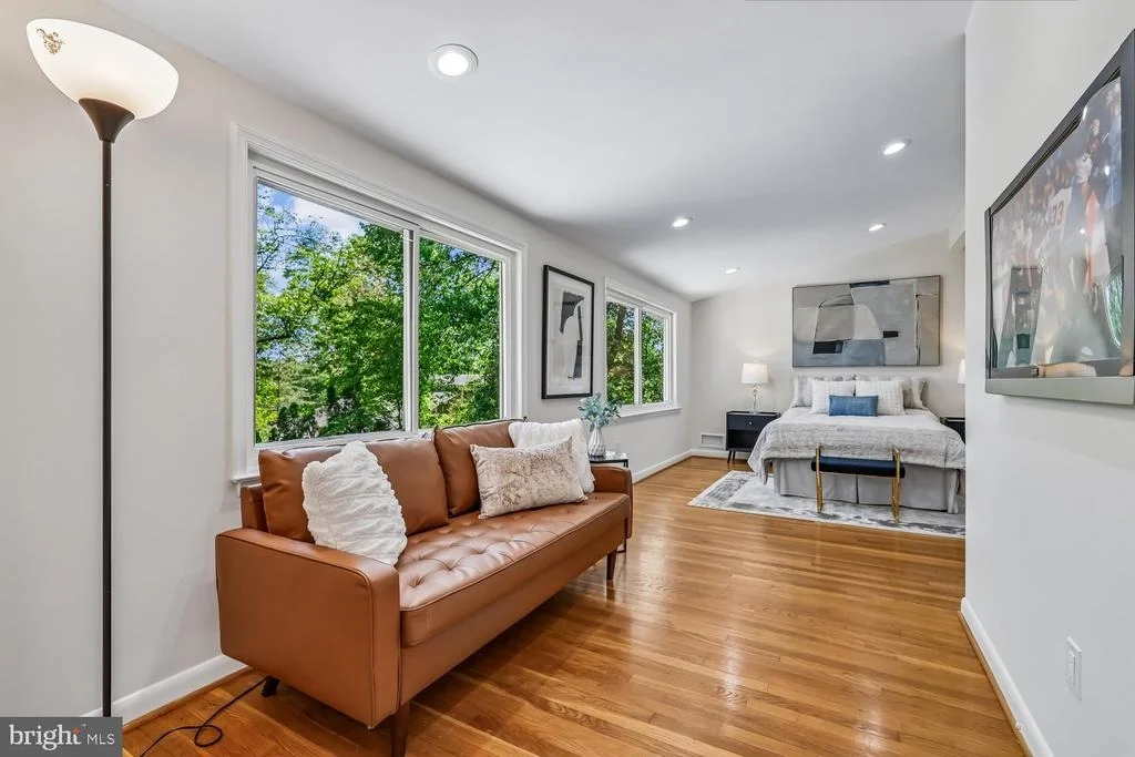Photo of 300 GILSAN COURT