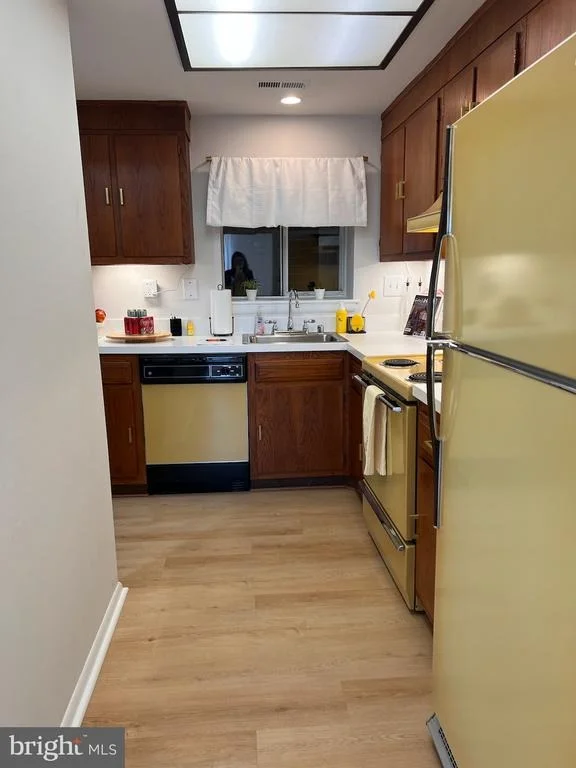 Photo of Unit 153E at 3500 FOREST EDGE DRIVE