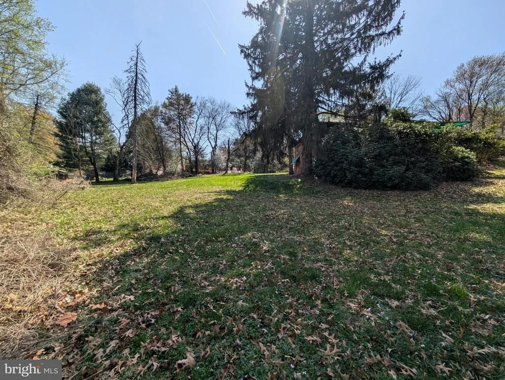 Photo of 523 COPLEY LANE