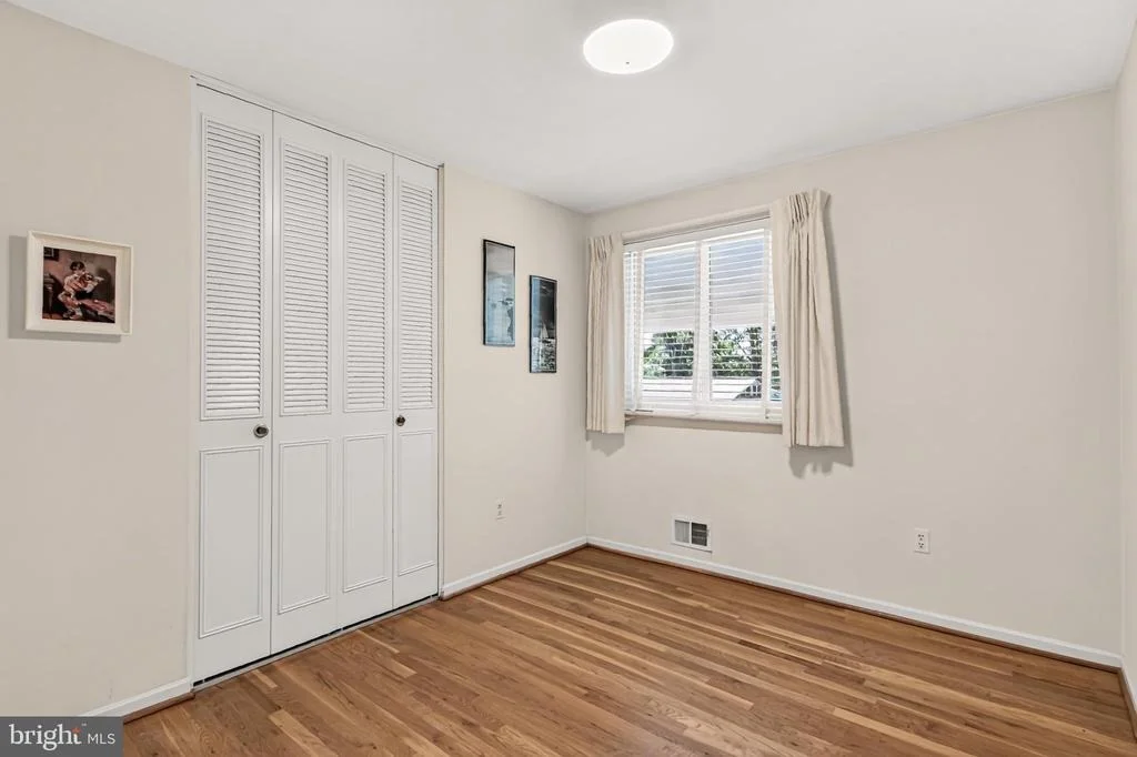 Photo of 5239 RICHARDSON DRIVE