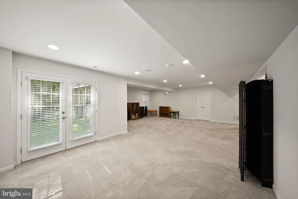 Photo of 9405 LOMAX FOREST DRIVE