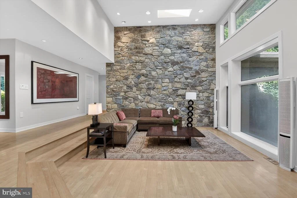 Photo of 10801 BALANTRE LANE