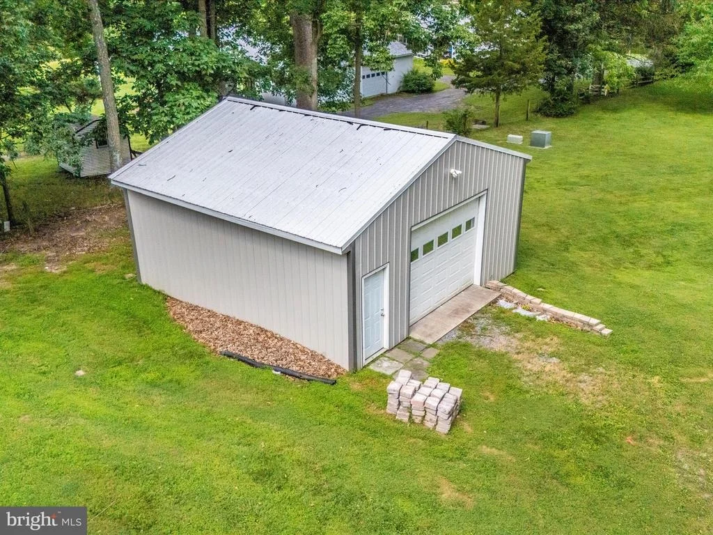 Photo of 6047 QUINN ROAD