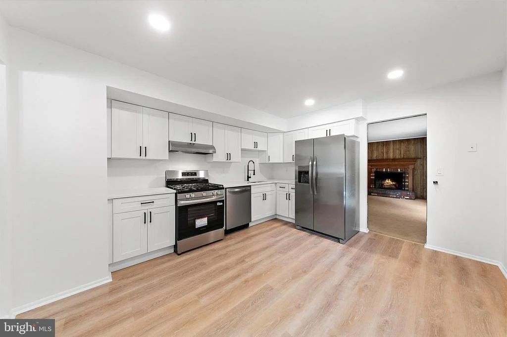 Photo of 52 COLLEEN CIRCLE