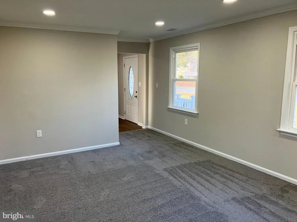 Photo of 114 BUCKINGHAM DRIVE