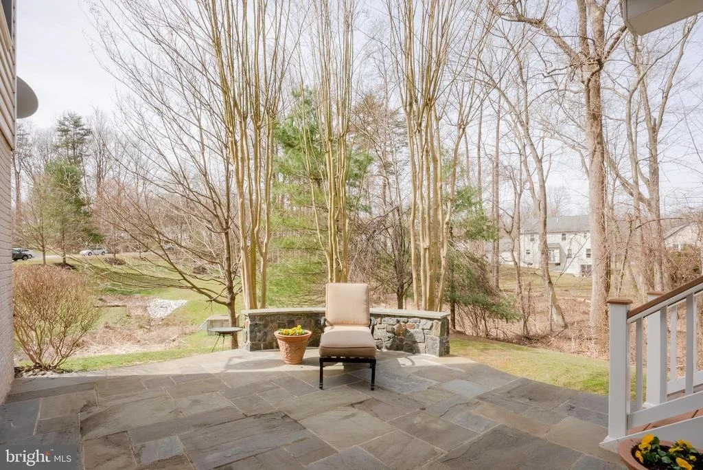 Photo of 10419 WHITE COURT