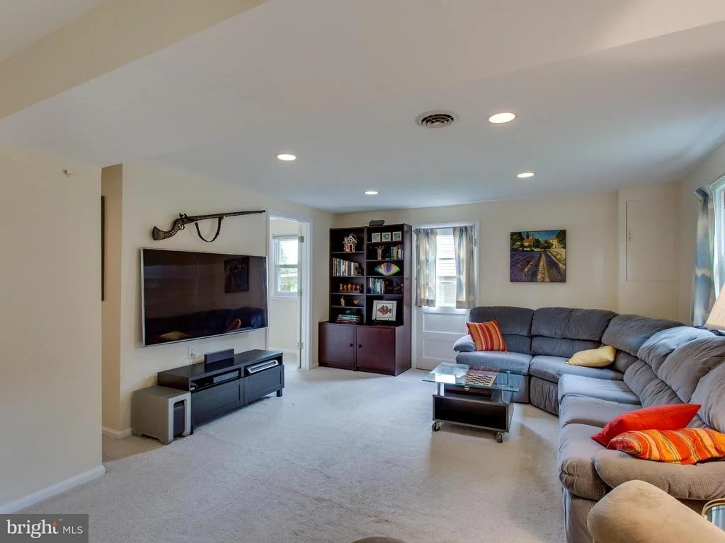 Photo of 7919 JANSEN DRIVE