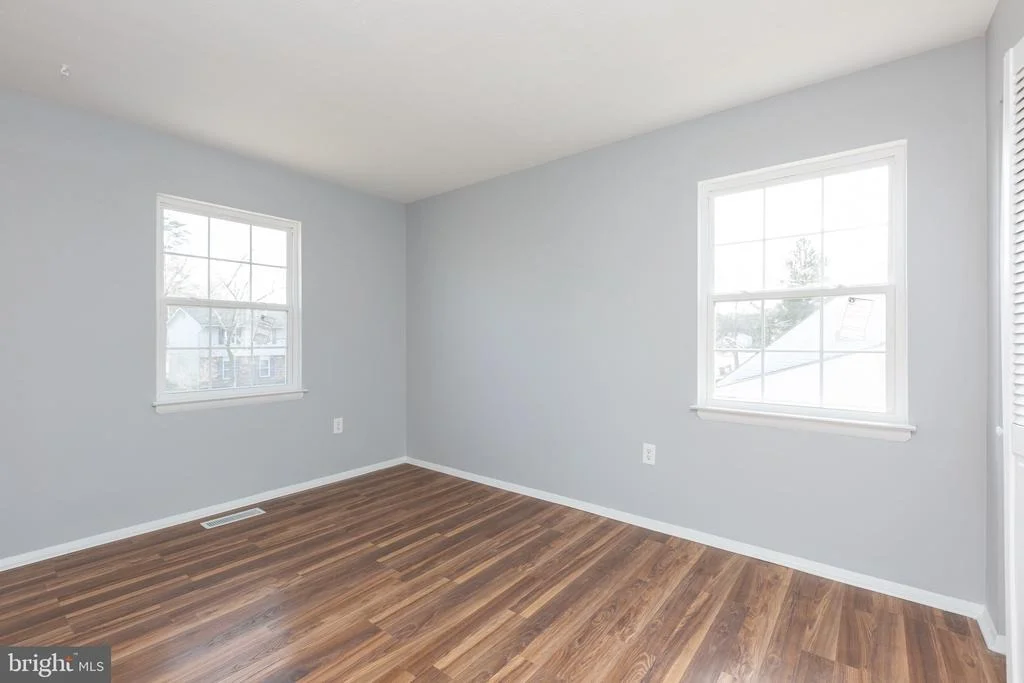 Photo of 708 UNIVERSITY DRIVE