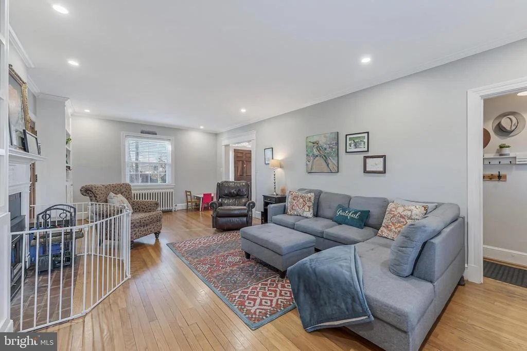 Photo of 247 WATERLOO STREET