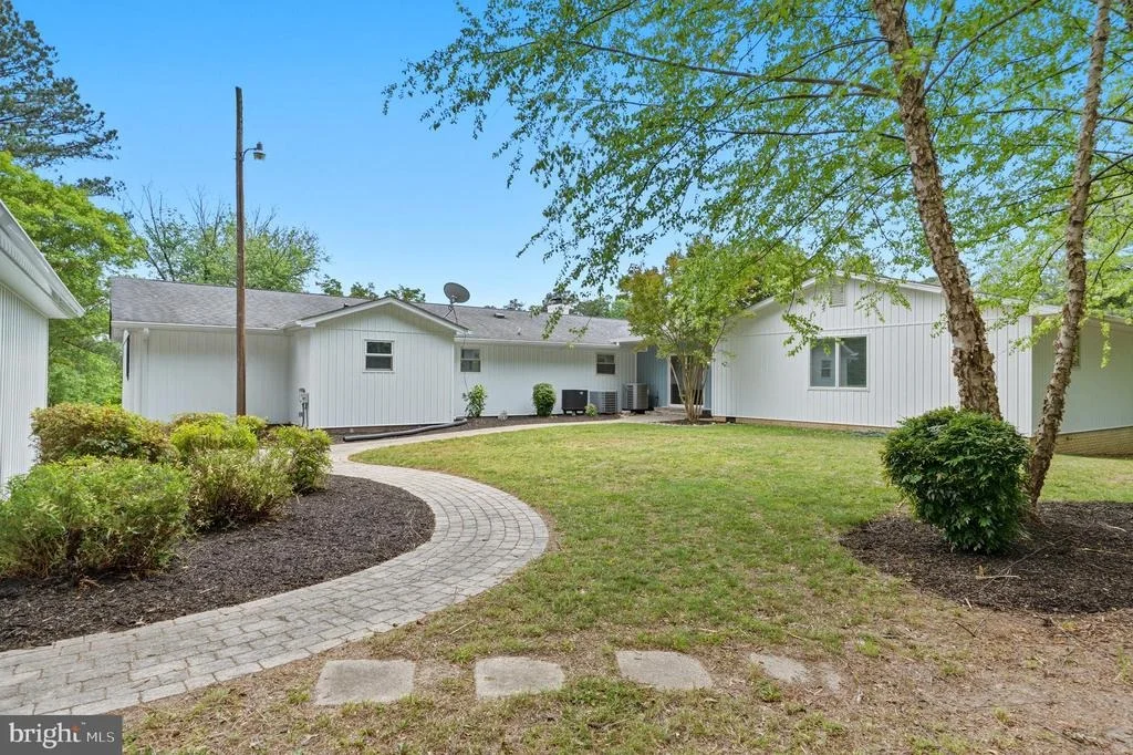 Photo of 160 BAMBOUSHAY LANE