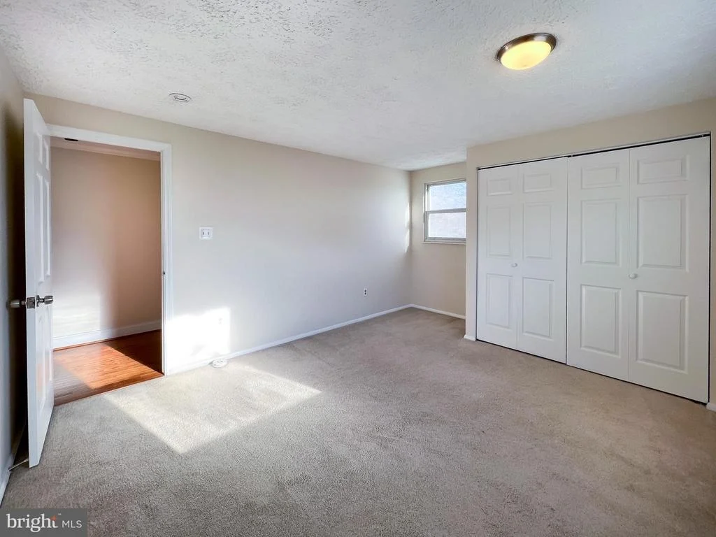 Photo of 1800 LAWNVIEW DRIVE