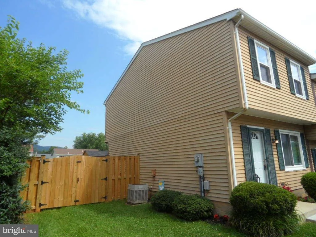 Photo of 193 STONEGATE DRIVE