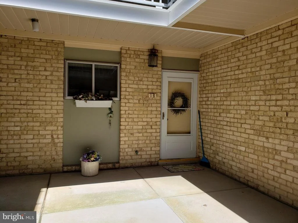 Photo of Unit 31B at 3629 GLEN EAGLES DRIVE