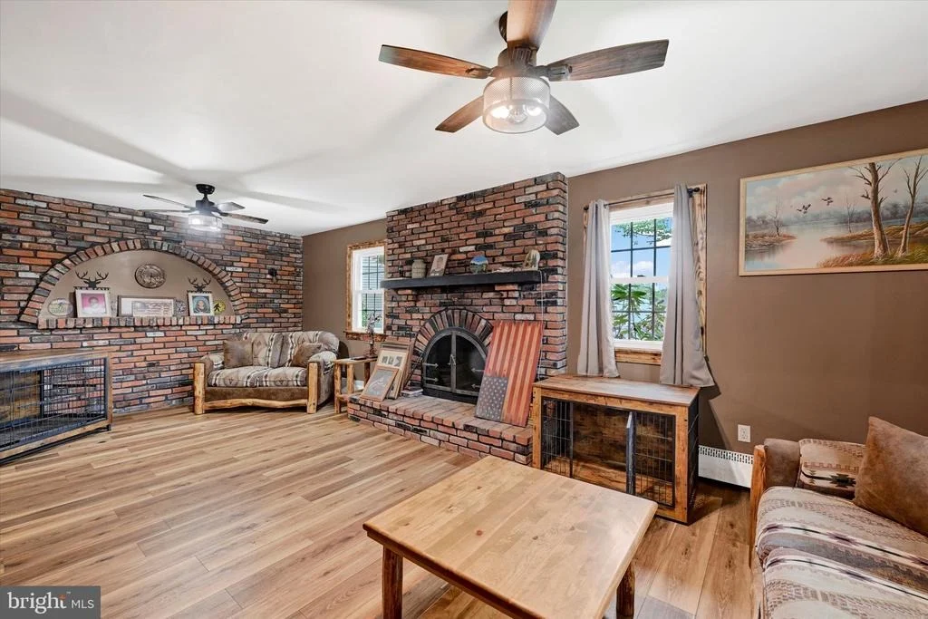 Photo of 5824 OAKLAND ROAD