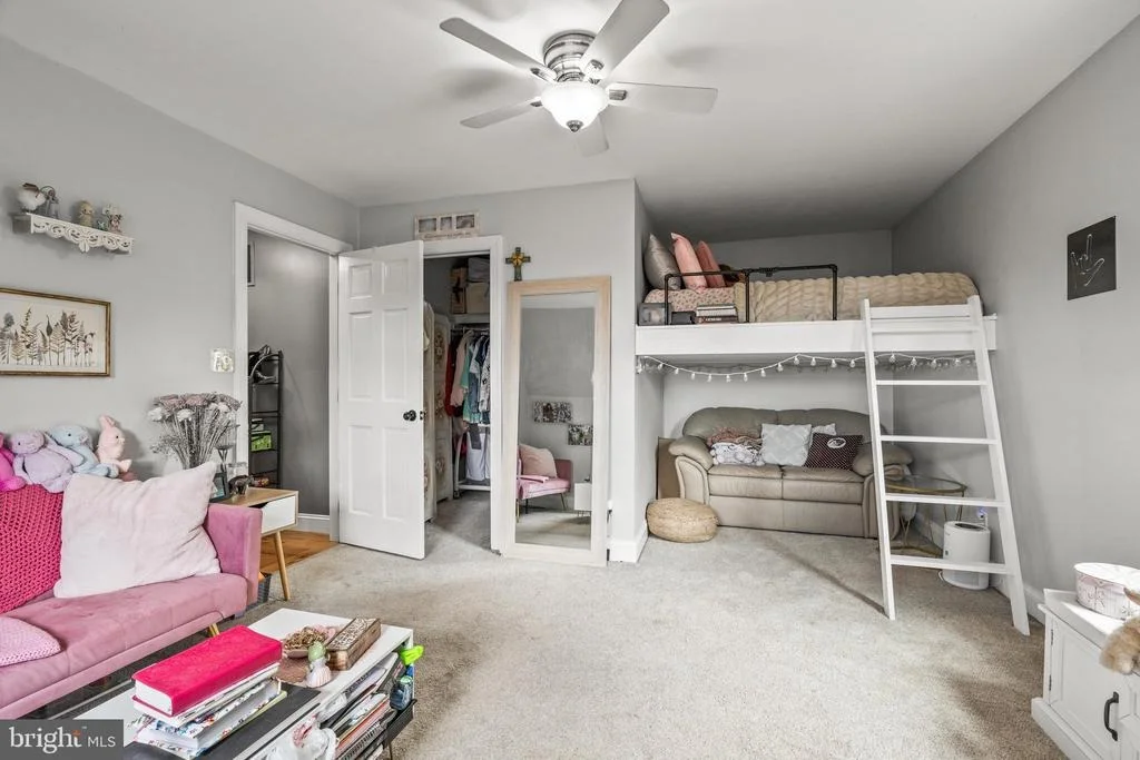 Photo of 9124 HAWBOTTOM ROAD