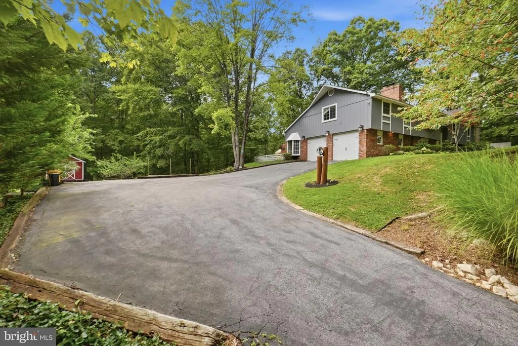 Photo of 2110 HALLMARK DRIVE