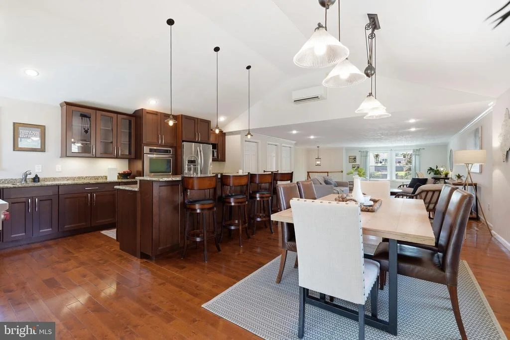 Photo of 490 ELEANOR LANE