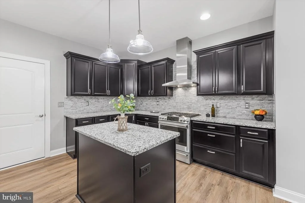 Photo of 24860 MISTLETOE DRIVE