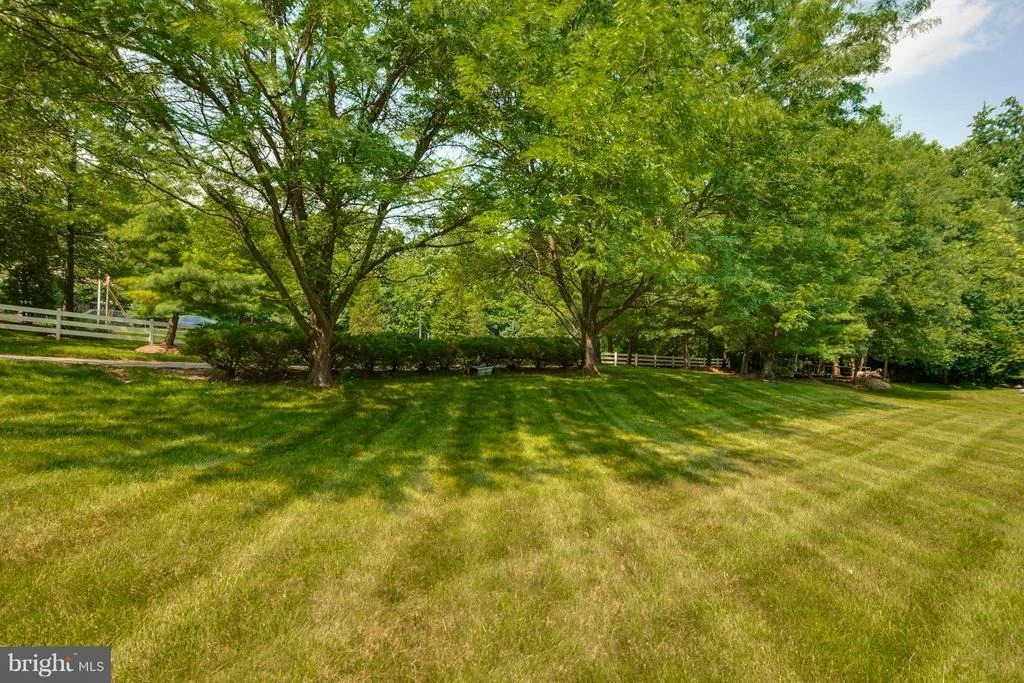 Photo of 10507 ARCHER LANE
