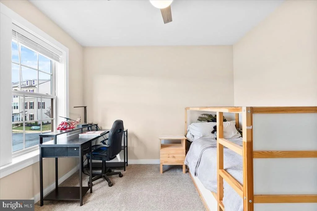 Photo of 1010 SAXTON DRIVE
